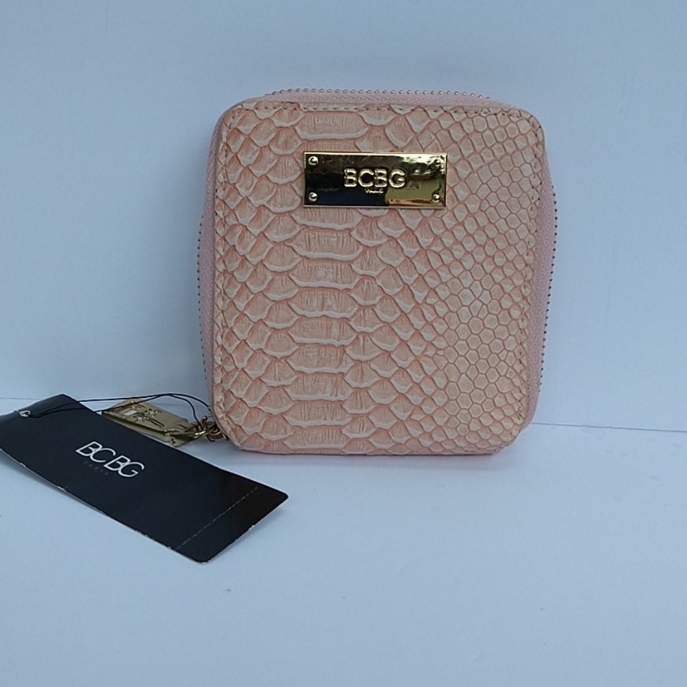 BCBG wallet